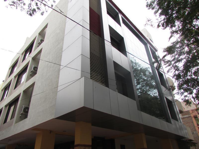 Hotel Laxmi Palace Shirdi Exterior photo